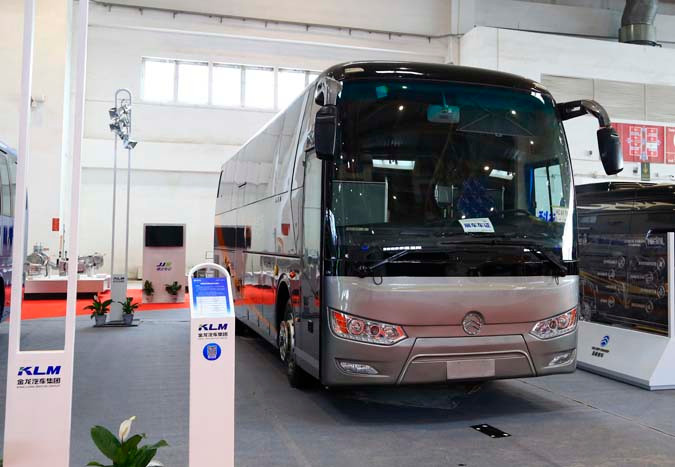 新勢力 革“芯”登場 ——11米金旅凱歌新能源閃耀2016北京車展