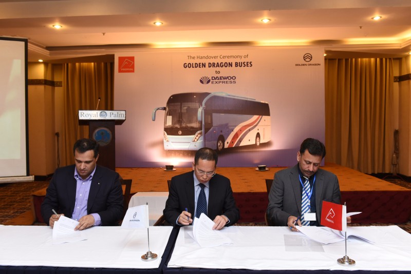 長期合作協(xié)議簽訂 金旅客車攜手巴基斯坦大宇快運