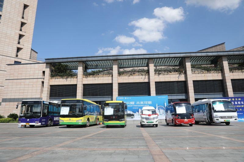 聚力“后補(bǔ)貼時(shí)代”，金旅攜手產(chǎn)業(yè)鏈合作伙伴發(fā)布新能源產(chǎn)學(xué)研階段成果