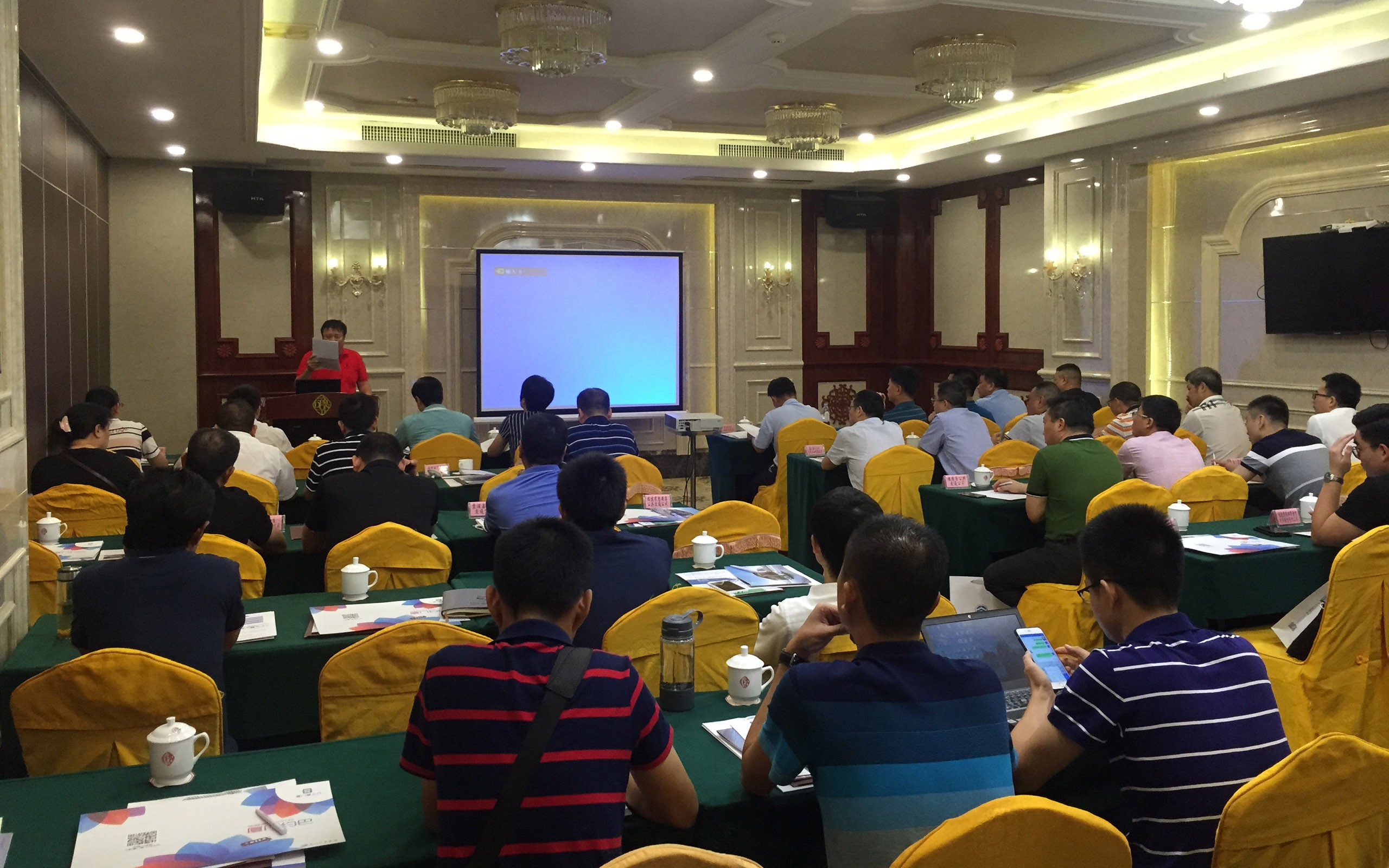 一張藍圖繪到底 金旅助力“電動福建”提速發(fā)展