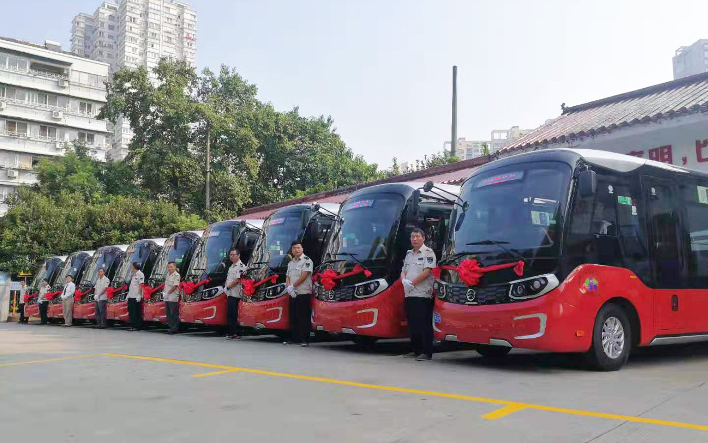 市民的新福利，網(wǎng)紅巴士“星辰”來啦