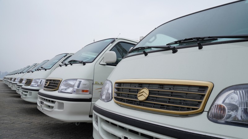 1220臺！金旅客車紅紅火火迎牛年