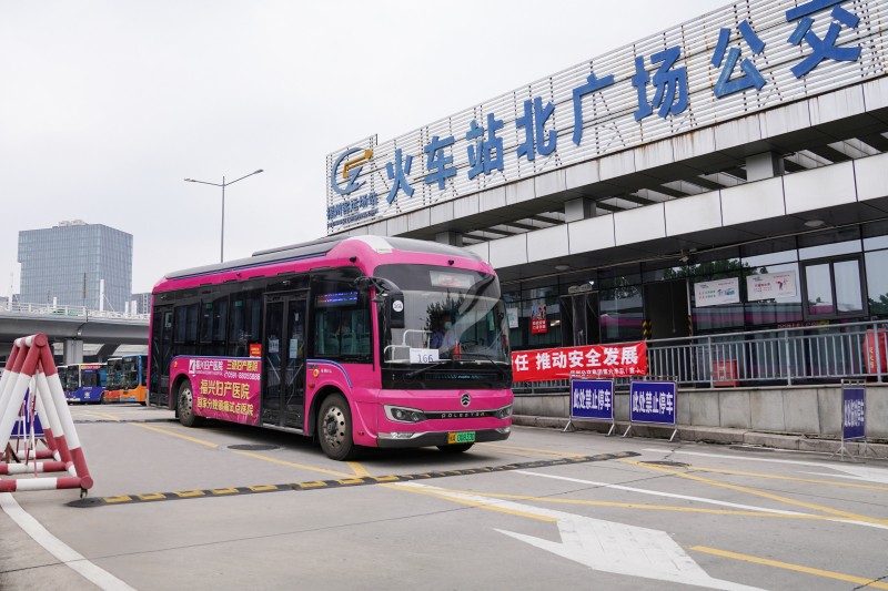 金旅：做客車(chē)制造業(yè)高標(biāo)準(zhǔn)的領(lǐng)跑者