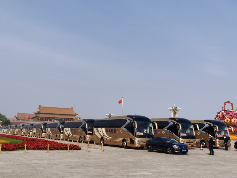 金色車身印證領(lǐng)航服務(wù)——金旅客車圓滿服務(wù)黨的二十大