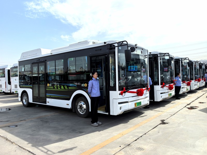 從“微”處改變城市，內(nèi)蒙古烏海金旅新能源微巴正式啟航