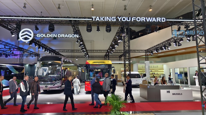 金旅全新一代高端客車亮相世界客車博覽會(huì)