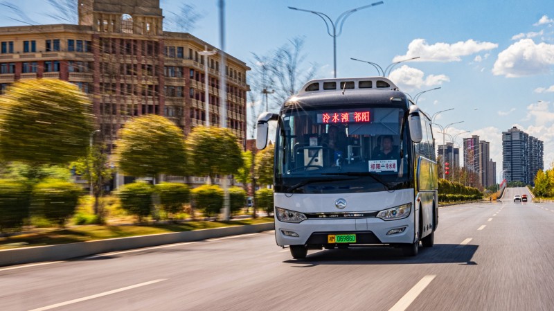金旅客車賦能，湖南永汽“城鄉(xiāng)客運一體化”蹚出新路